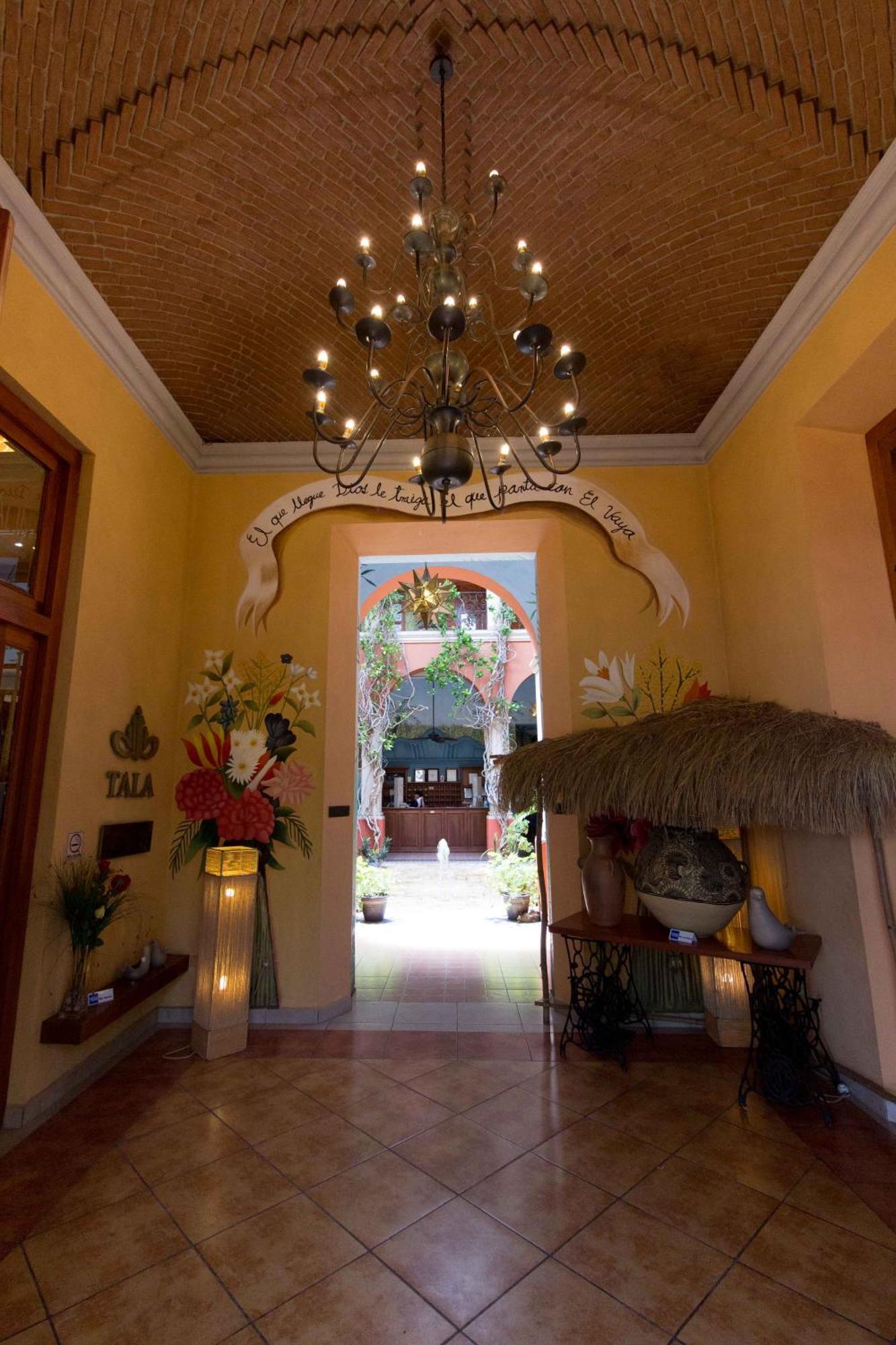 Hotel Boutique Casa San Angel (Adults Only) เมริดา ภายนอก รูปภาพ